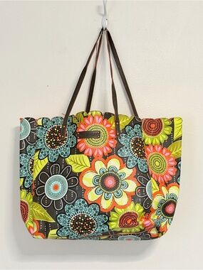 Vera Bradley Floral Print Tote Bag in Multi-Color shoulder bag